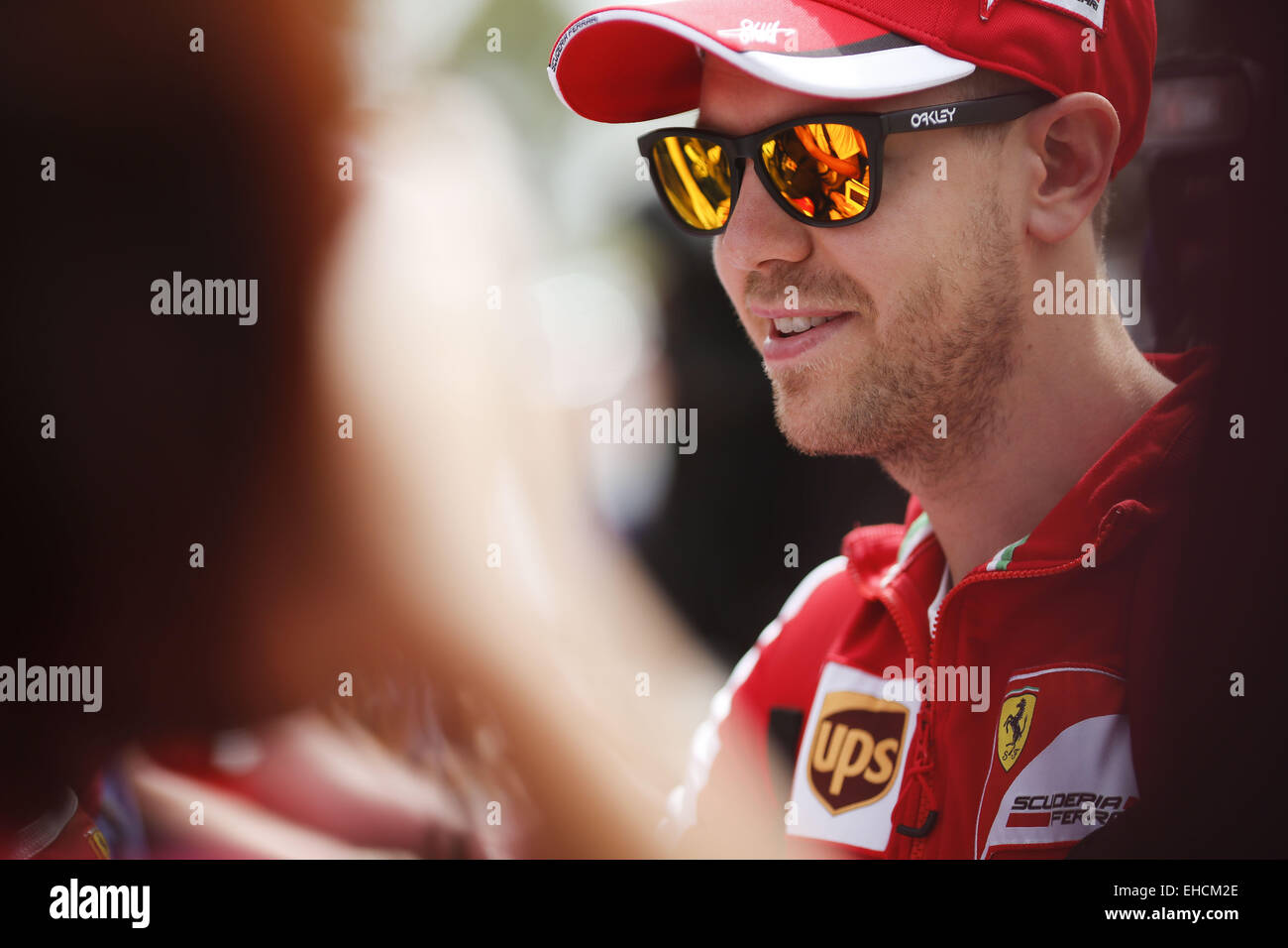 Melbourne, Australia. Xii Mar, 2015. SEBASTIAN VETTEL della Germania e la Scuderia Ferrari si è visto durante i preparativi del 2015 Australian Grand Prix all'Albert Park circuito di Melbourne, Australia. Credito: James Gasperotti/ZUMA filo/Alamy Live News Foto Stock