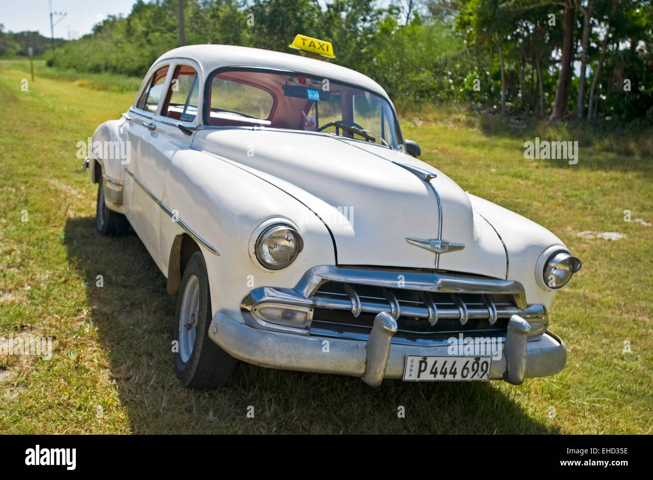 Orizzontale di vista ravvicinata di un vintage americano auto a Cuba. Foto Stock