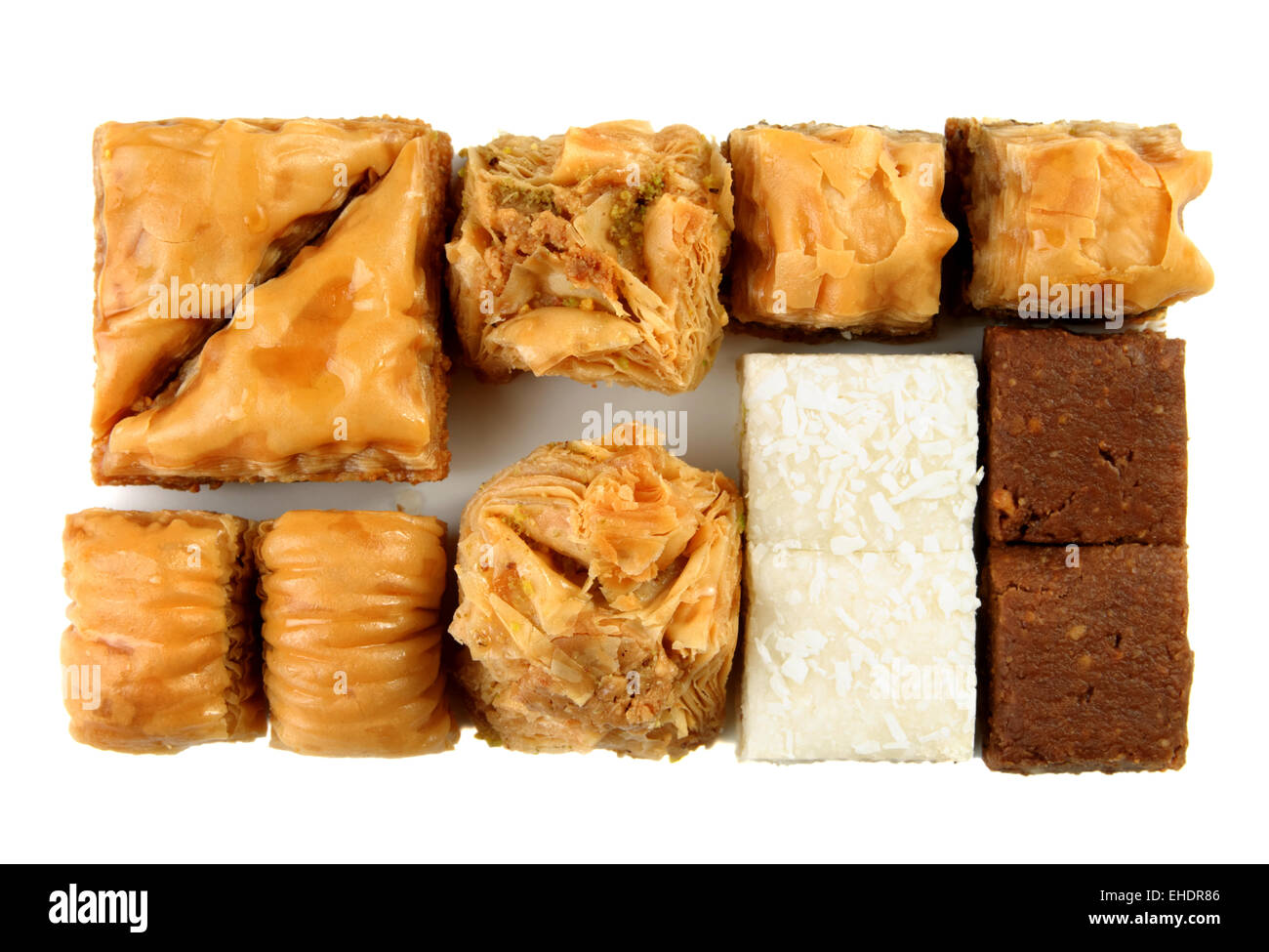 Varietà di bagno turco baklava su sfondo bianco Foto Stock