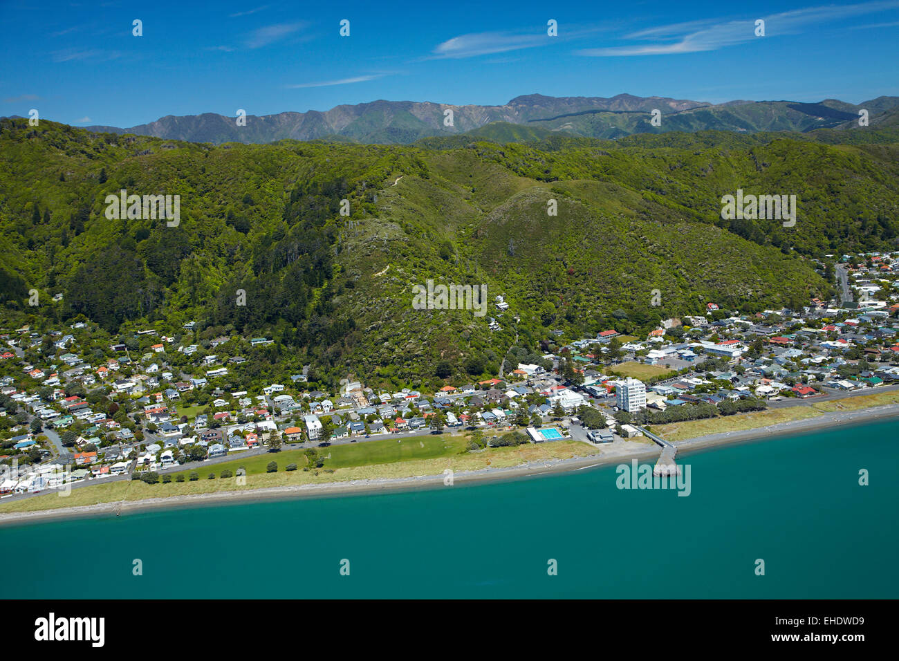 Eastbourne e porto di Wellington, Wellington, Isola del nord, Nuova Zelanda - aerial Foto Stock