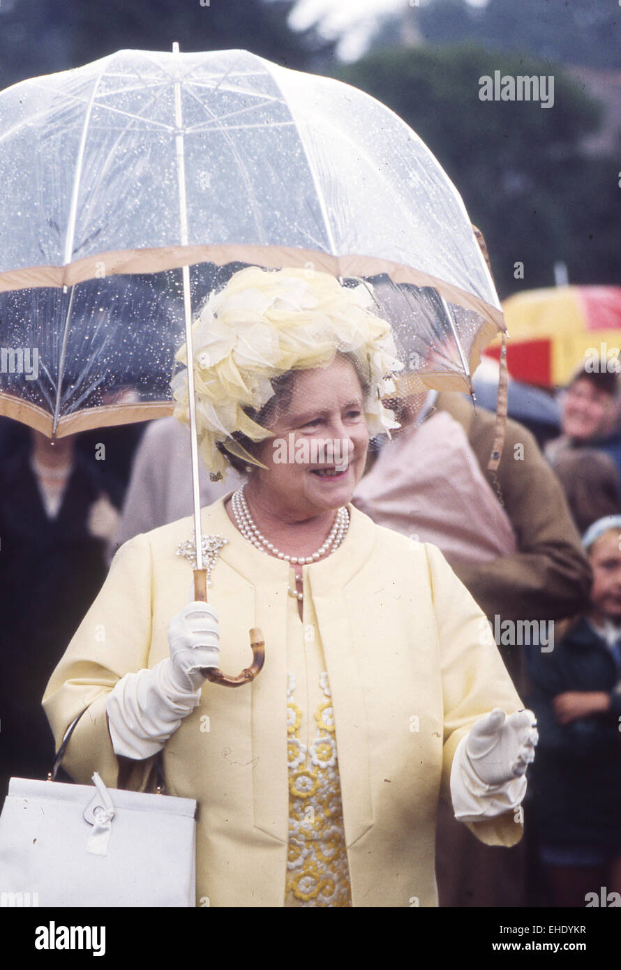 La regina Elisabetta Regina madre (1900-2002) nel 1972 Foto Stock