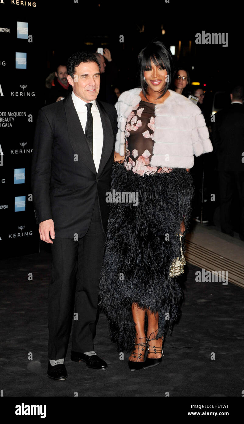 Londra, Regno Unito. Xii marzo, 2015. Naomi Campball frequentare Alexander McQueen ; selvaggia bellezza al V & A Museum London12th marzo2015 Credit: Peter Phillips/Alamy Live News Foto Stock