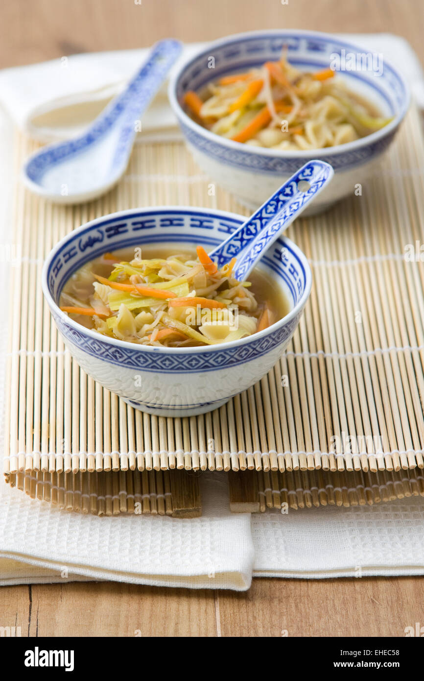 Asiatische Nudelsuppe - Asian noodle soup Foto Stock