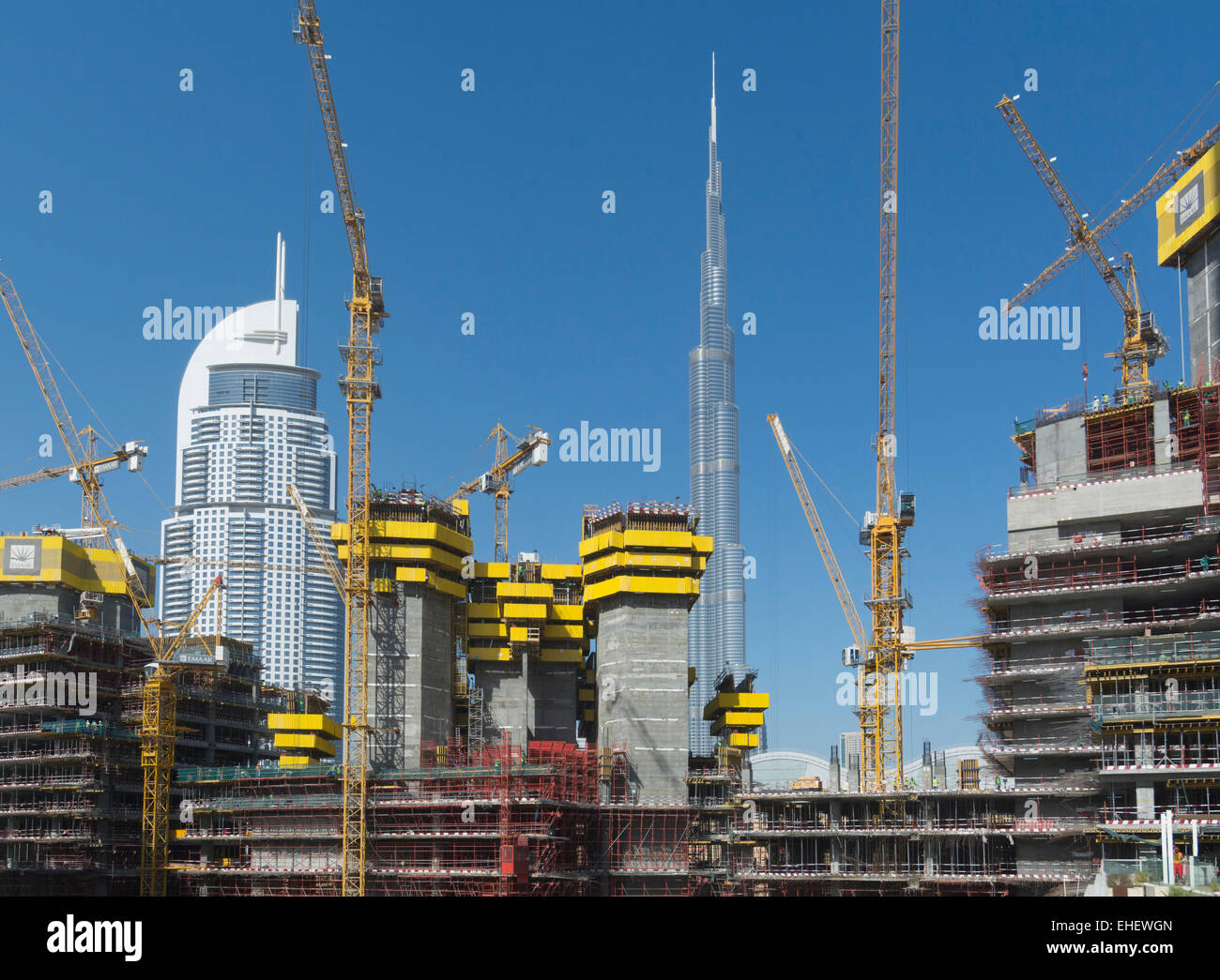 Sito in costruzione di alto grattacielo appartamento Tower a Dubai Emirati Arabi Uniti Foto Stock