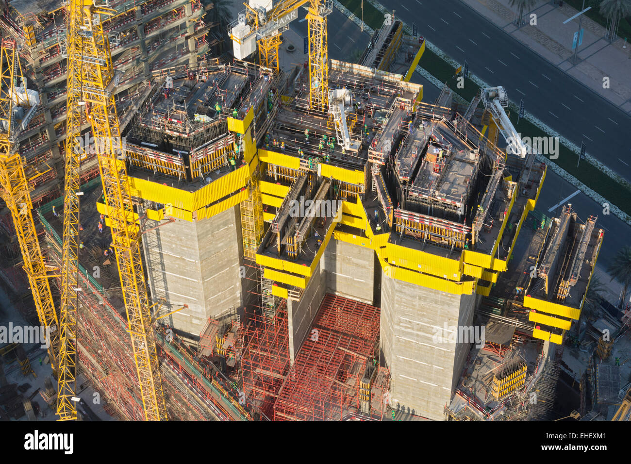 Sito in costruzione di alto grattacielo appartamento Tower a Dubai Emirati Arabi Uniti Foto Stock