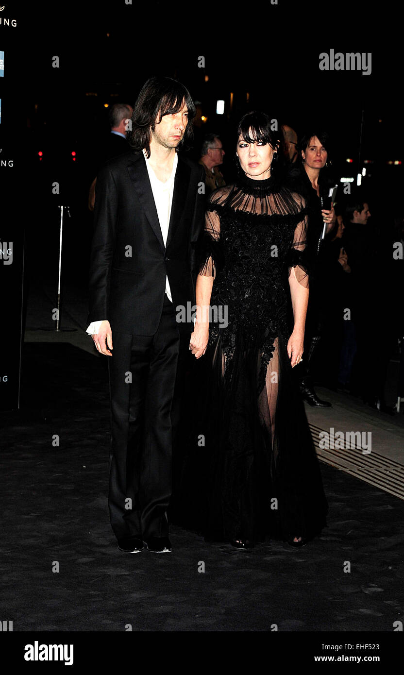 Londra, Regno Unito. Xii marzo, 2015. Kate Inghilterra, Bobby Gillesple frequentare Alexander McQueen ; selvaggia bellezza al V & A Museum London12th marzo2015 Credit: Peter Phillips/Alamy Live News Foto Stock