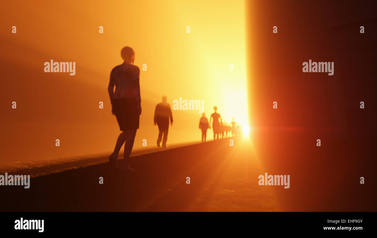 Le persone andare verso la luce Foto Stock