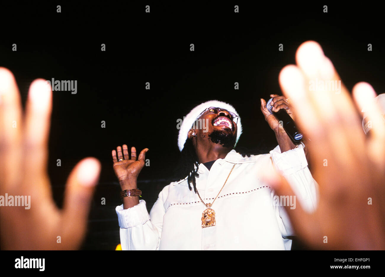 Beenie Man dal vivo sul palco su Eclipse a Rockfort Mineral Spa a Kingston in Giamaica. Foto Stock