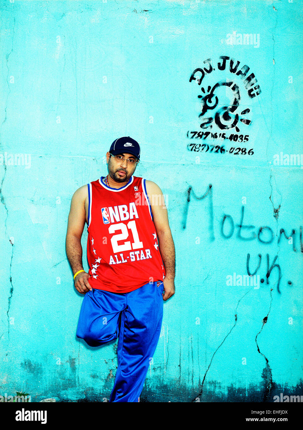Ritratto di DJ Playero in Villa Kennedy Puerto Rico. Foto Stock