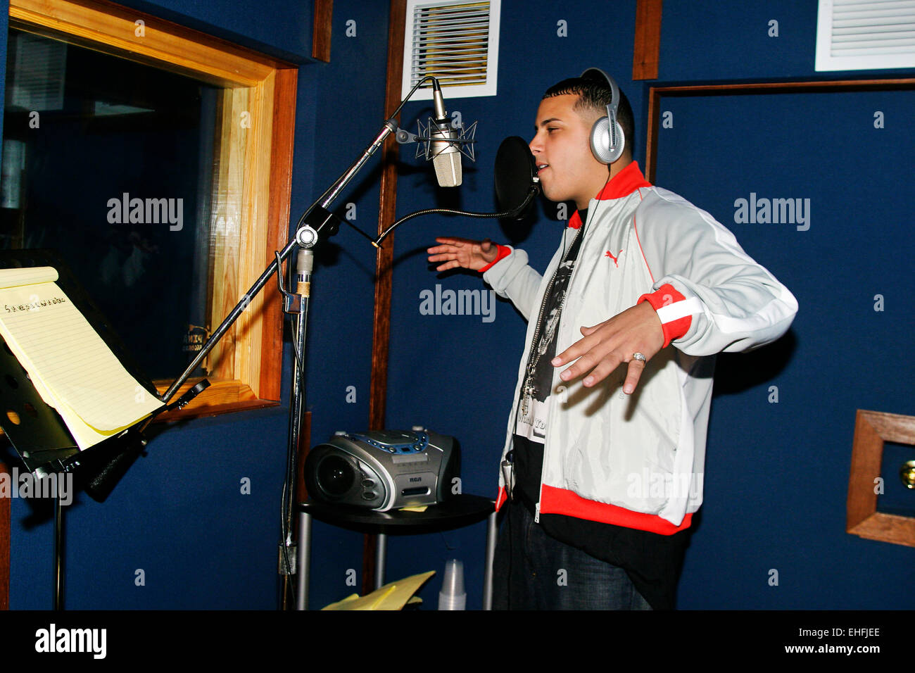Nicky Jamz in studio a Pina Records Puerto Rico. Foto Stock