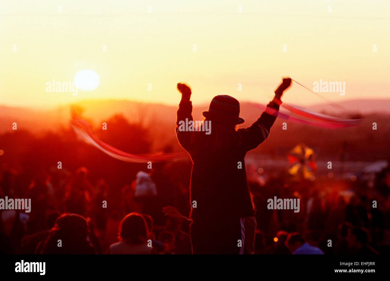 Tramonto al festival di Glastonbury. Foto Stock