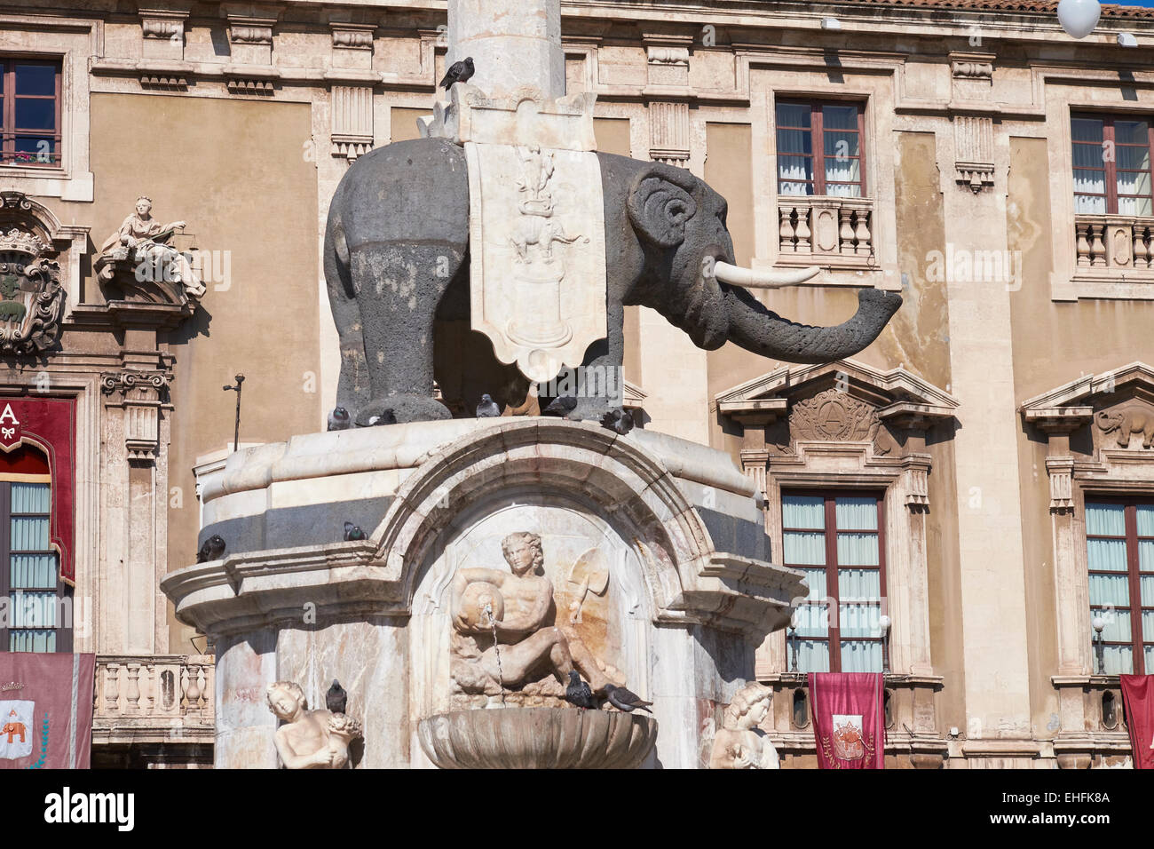 Statua di un elefante di lava , Piazza del Duomo, Catania, Sicilia, Italia. Foto Stock