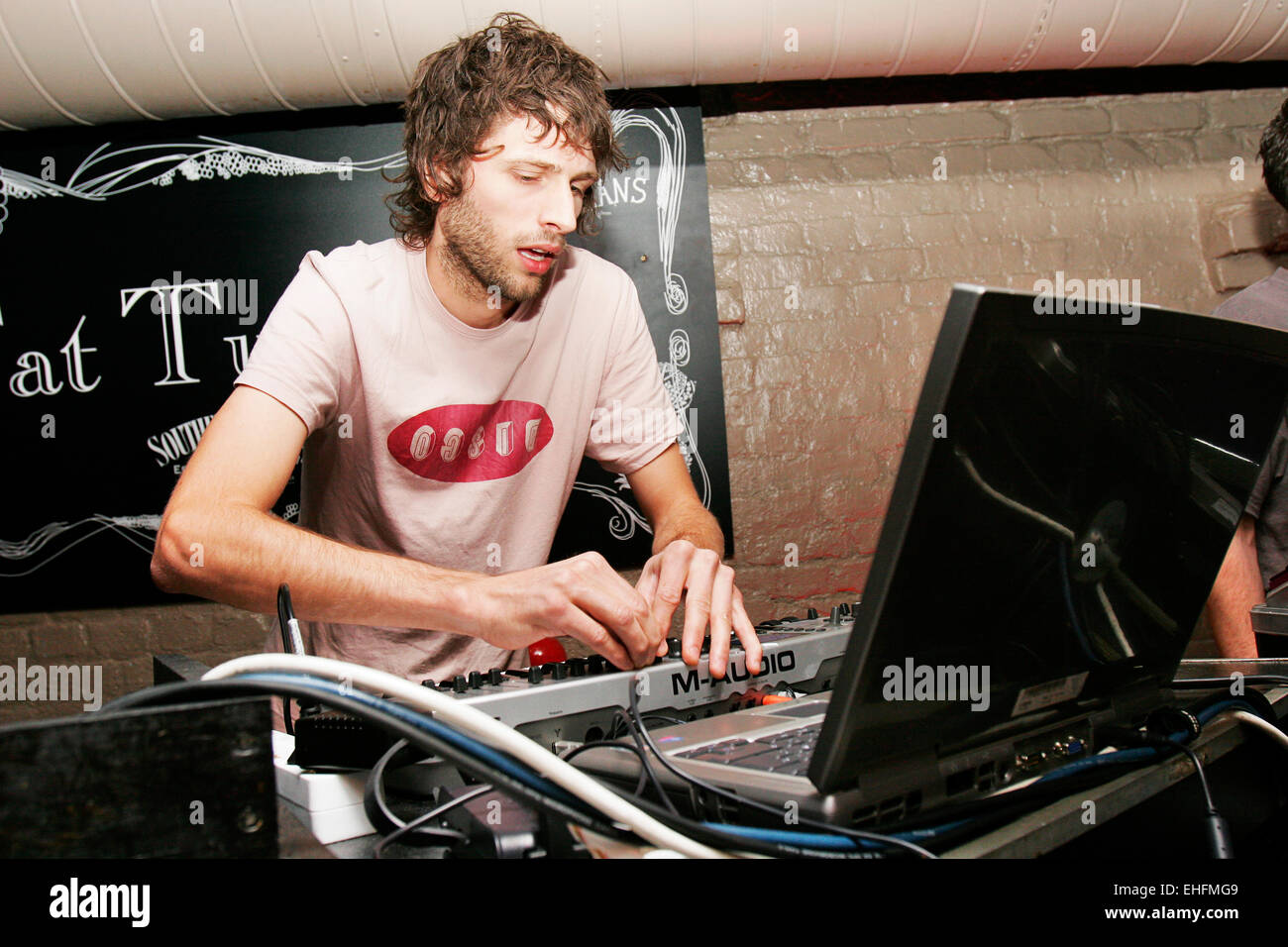 Lindstrom live nel Foyer a TDK Cross Central festival a Kings Cross scalo merci di Londra. Foto Stock