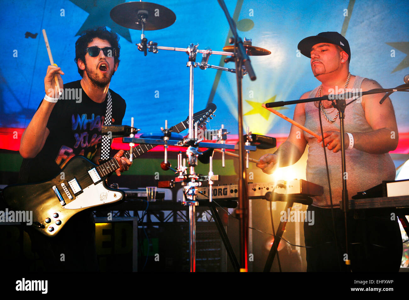 Chromeo live al Field Day festival nel Parco Victoria di Londra. Foto Stock