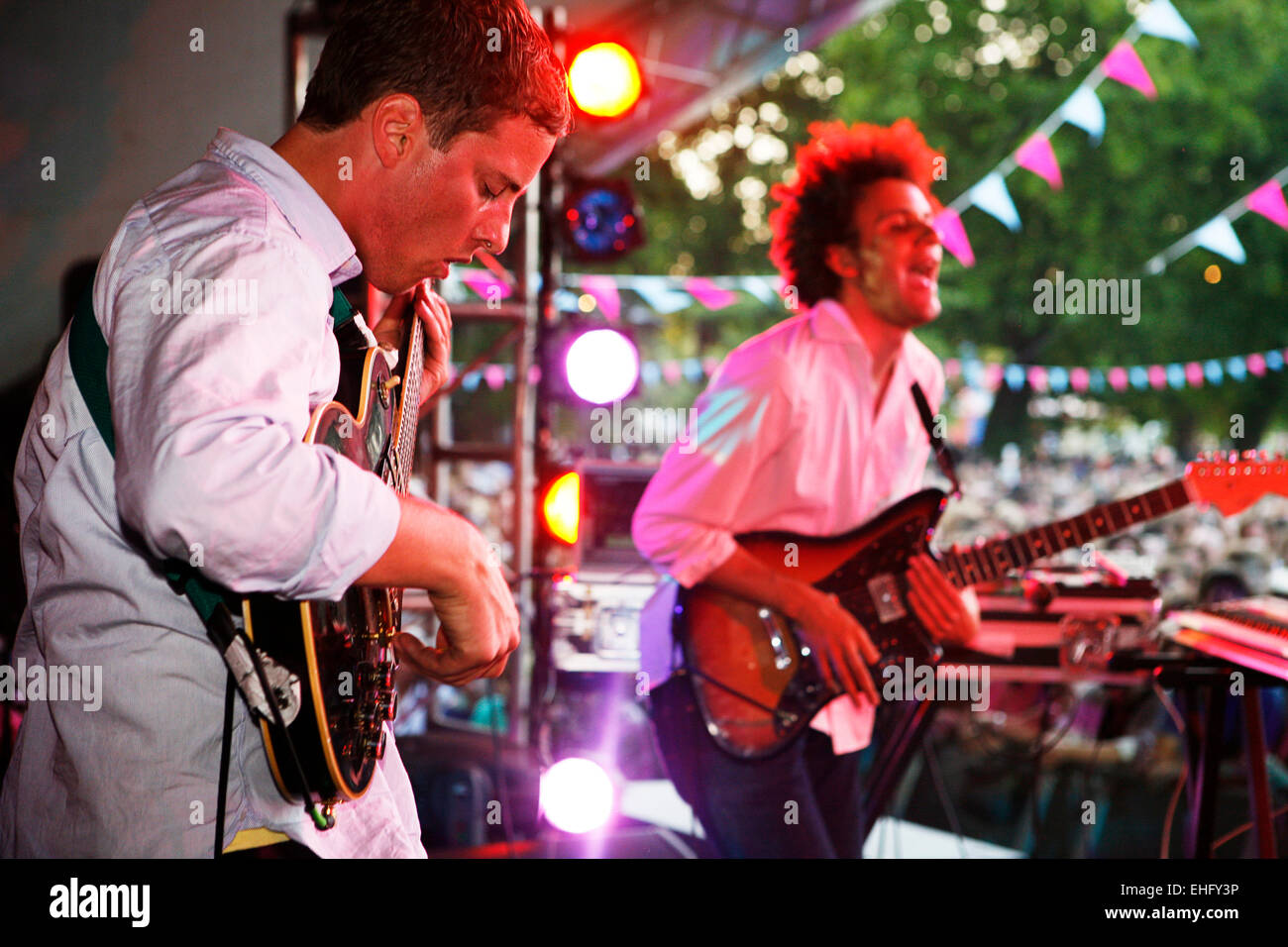 Battaglie live al Field Day festival nel Parco Victoria di Londra. Foto Stock