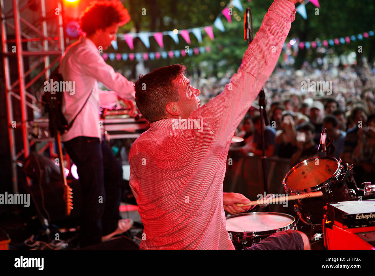 Battaglie live al Field Day festival nel Parco Victoria di Londra. Foto Stock