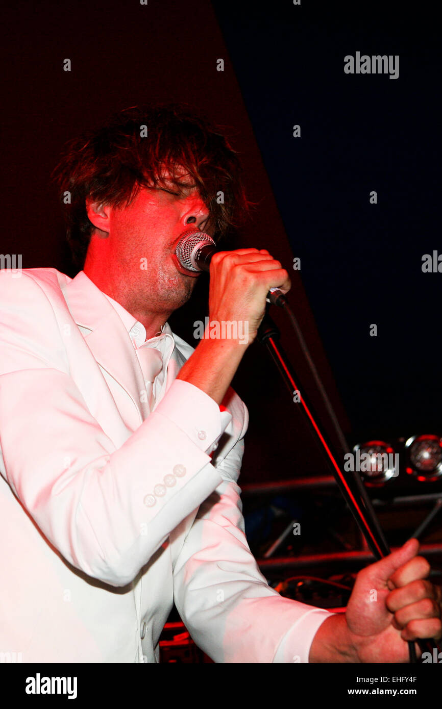 Bugiardi vivono nel campo giorni del festival nel Parco Victoria di Londra. Foto Stock