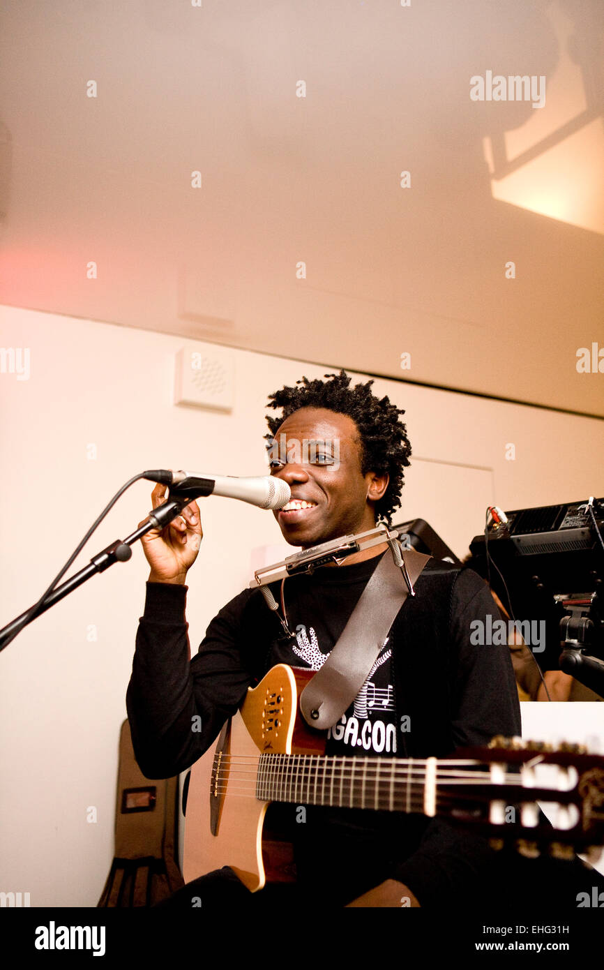 Muntu Valdo vivere allâ ICA di Londra il 29 novembre 2008. Foto Stock