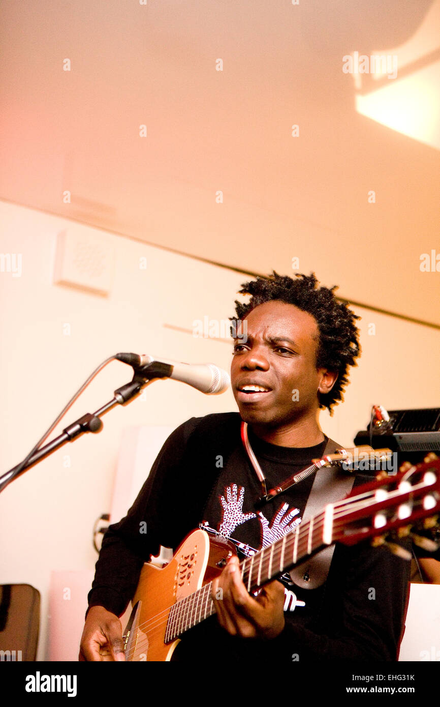 Muntu Valdo vivere allâ ICA di Londra il 29 novembre 2008. Foto Stock