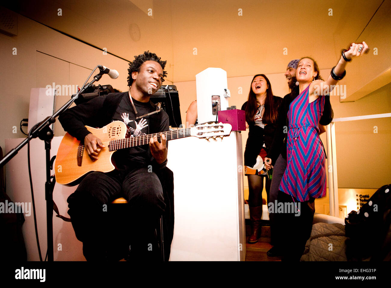 Muntu Valdo vivere allâ ICA di Londra il 29 novembre 2008. Foto Stock