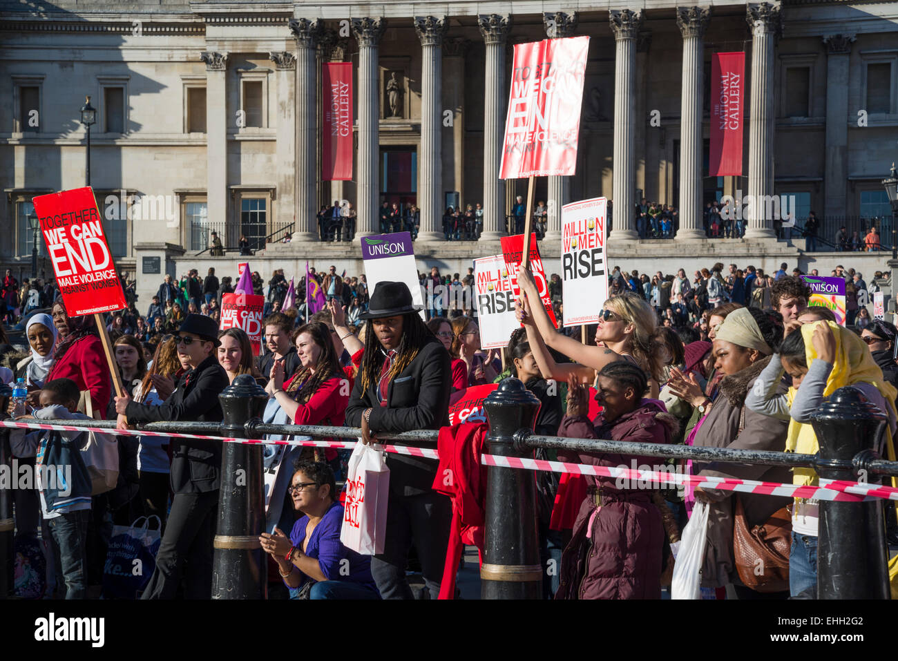 Milioni di donne marzo rally a Trafalgar Square, Londra, 7 marzo 2015, Regno Unito Foto Stock