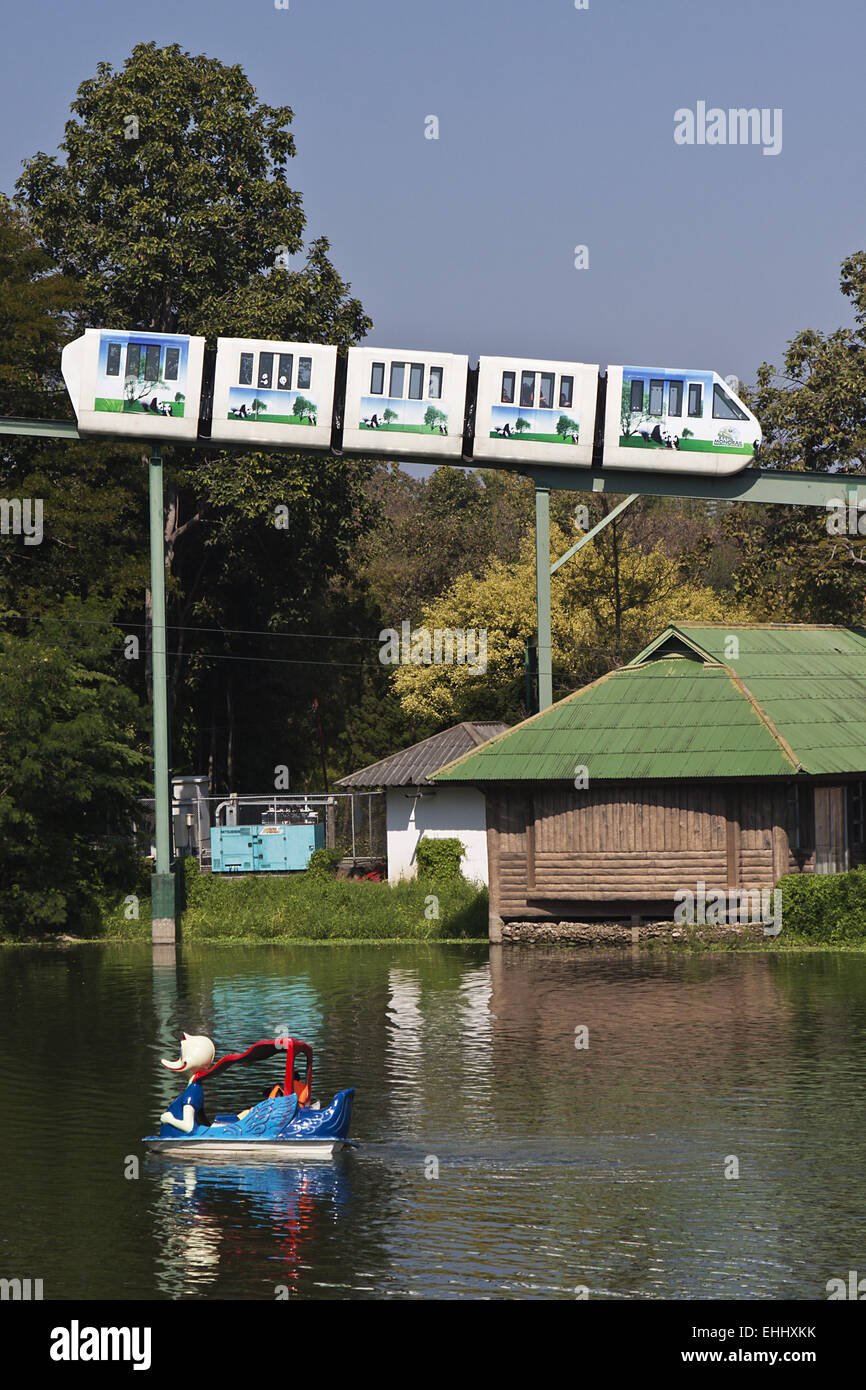 Ferrovia sopraelevata Foto Stock