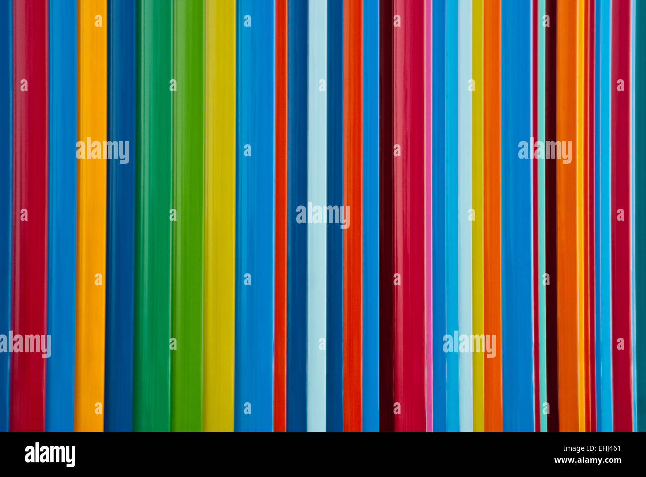 Le linee di uno spettro completo di colori primari Foto Stock