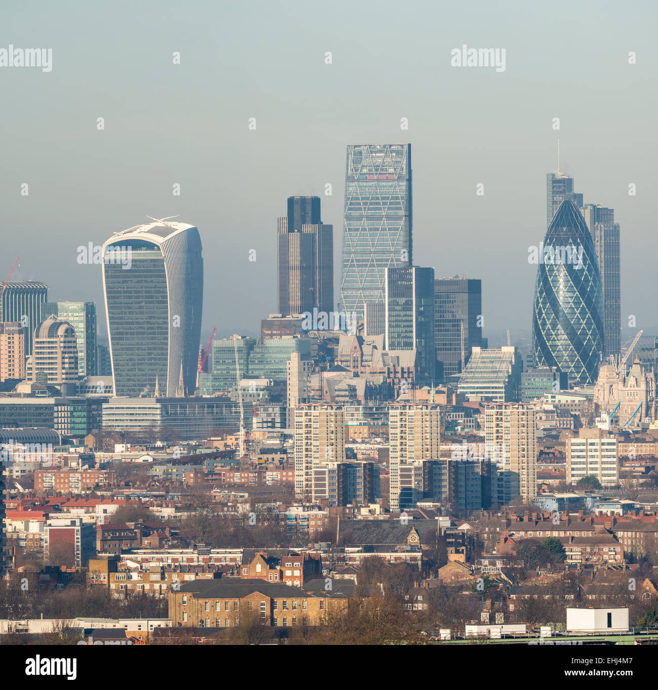 Vedute della città di Londra, inclusi grattacieli di riferimento il walkie-talkie, il cetriolino e il Cheesegrater Foto Stock