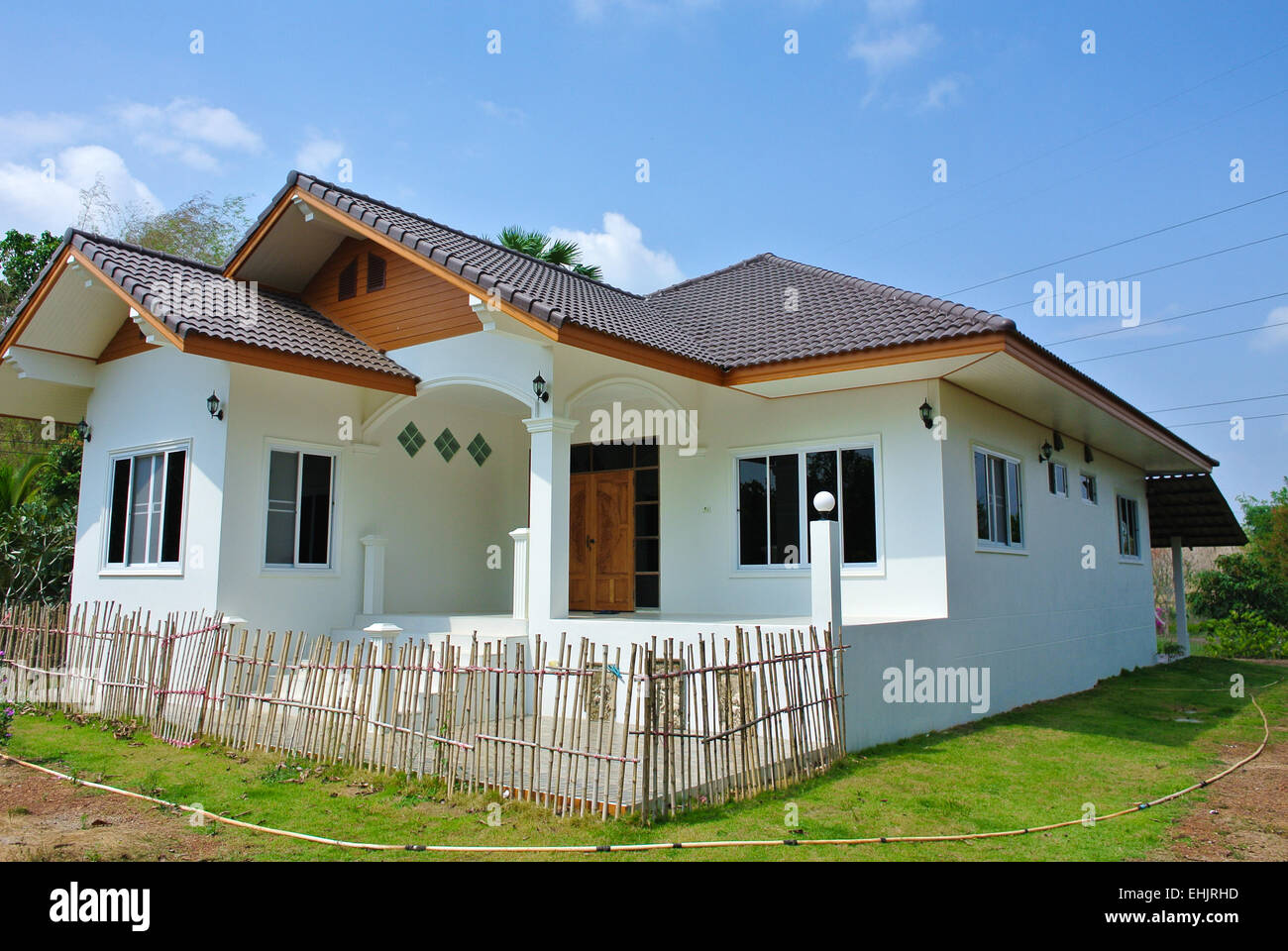 Thai moderno house bungalow Thailandia Foto Stock