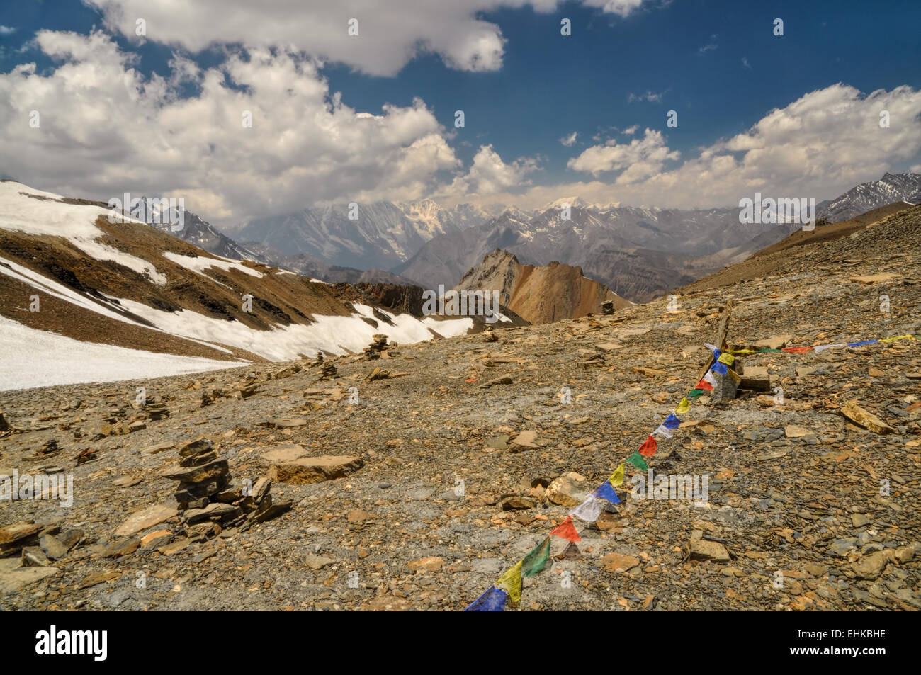 Uno scenario pittoresco in Himalaya montagne del Nepal Foto Stock
