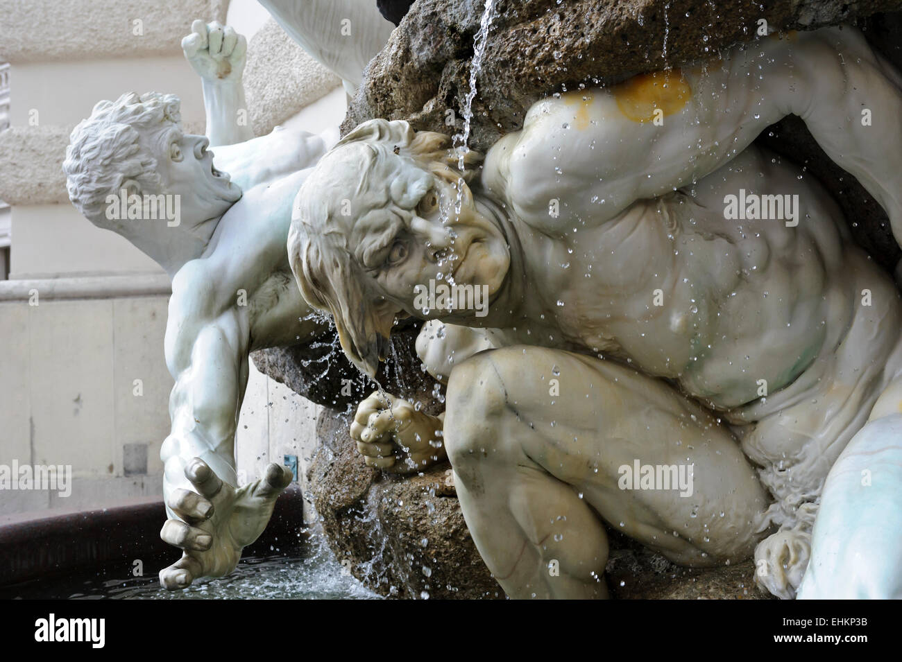 "Potere sulla terra' fontana da Edmund Hellmer nel 1897 come parte del Palazzo di Hofburg a Vienna, in Austria. Foto Stock