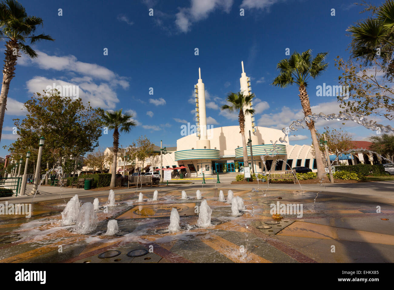 Movie Theater progettato da Cesar Pelli nel Disney create master comunitaria prevista della celebrazione, Florida. Foto Stock