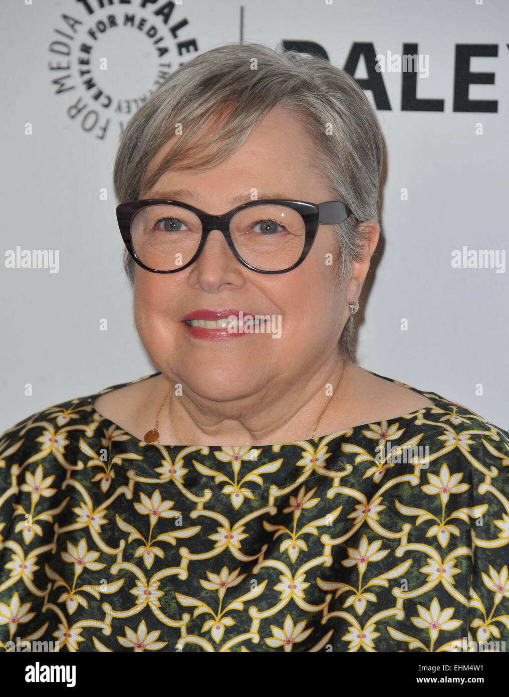 Los Angeles, California, USA. Xv Mar, 2015. Kathy Bates frequentando il Paley Centre for Media la trentaduesima PALEYFEST annuale L.A. ''American orrore storia: Freak Show" tenutosi presso il Teatro Dolby in Hollywood, la California il 13 marzo 2015. 2015 . 2015 Credit: D. lunga/Globe foto/ZUMA filo/Alamy Live News Foto Stock