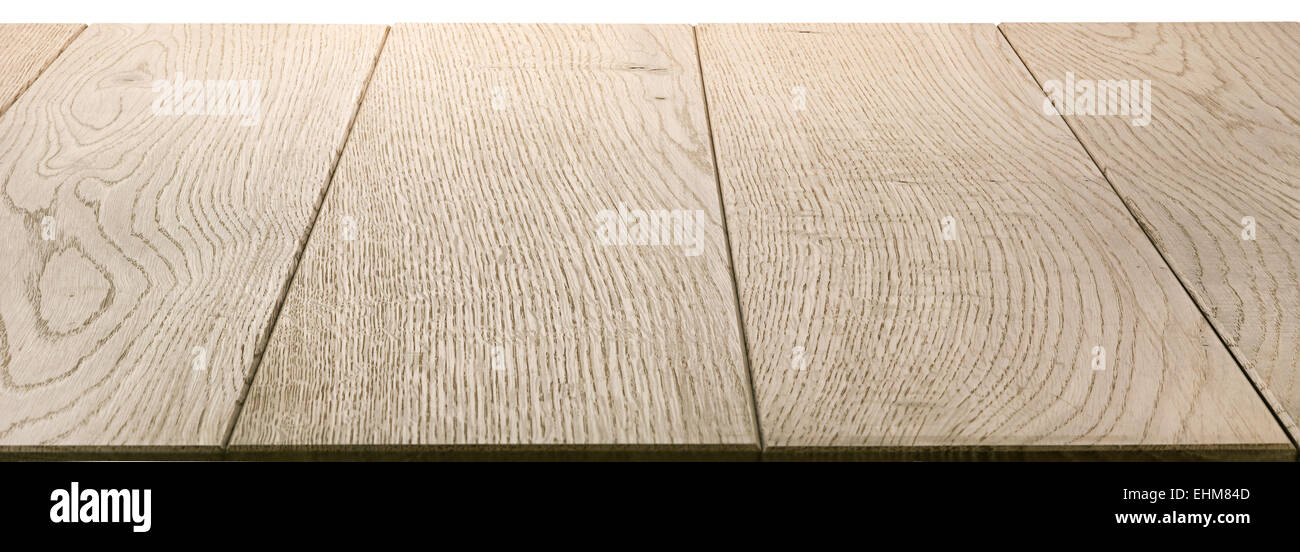 Una piattaforma di legno si espande in tutta la metà inferiore dell'immagine Foto Stock