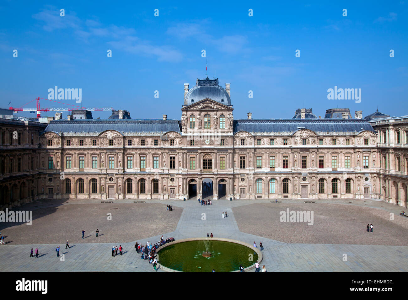 The louvre aerial immagini e fotografie stock ad alta risoluzione - Alamy
