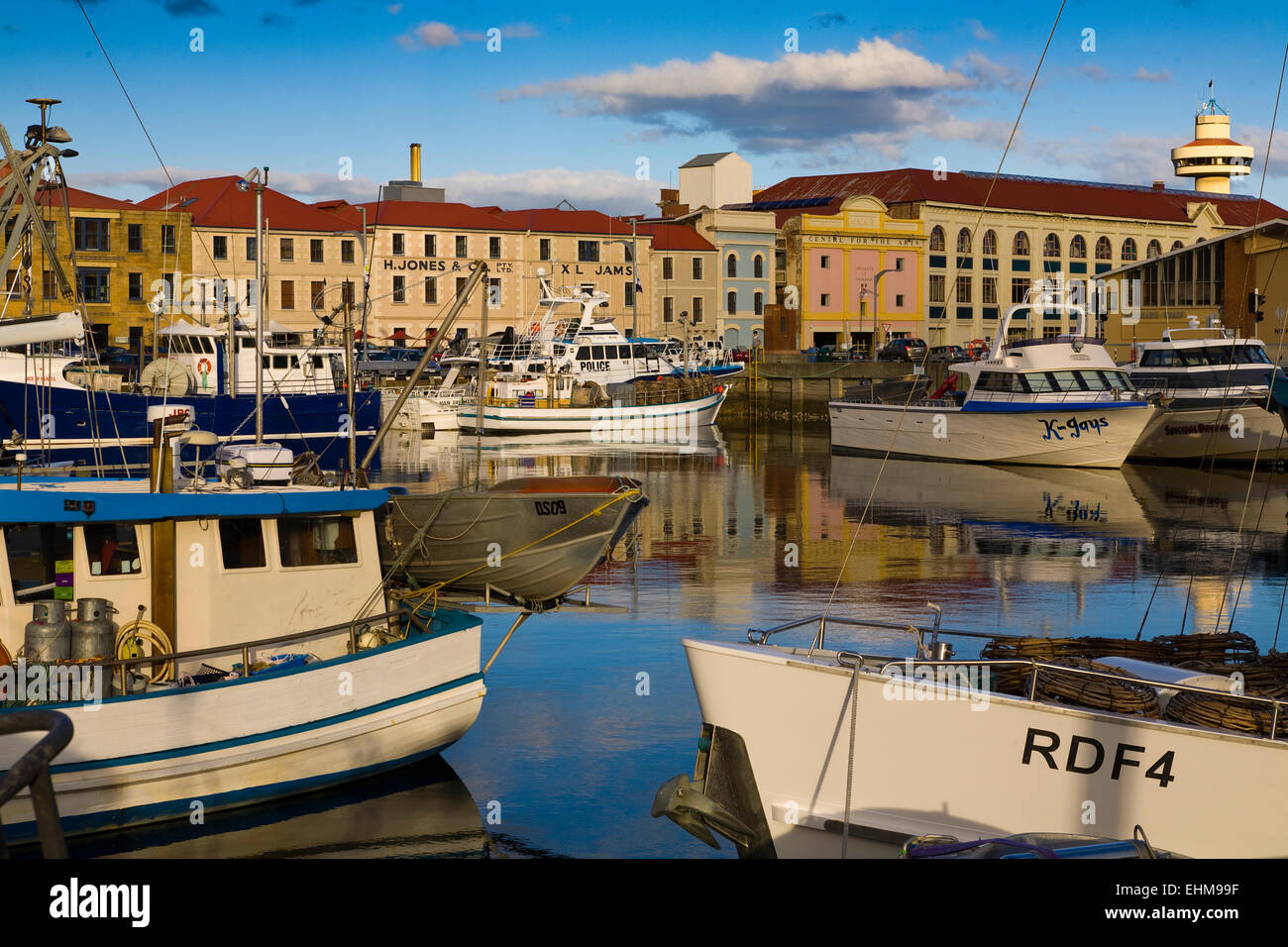 Barche nel porto di Hobart, Hobart, Tasmania, Australia Foto Stock