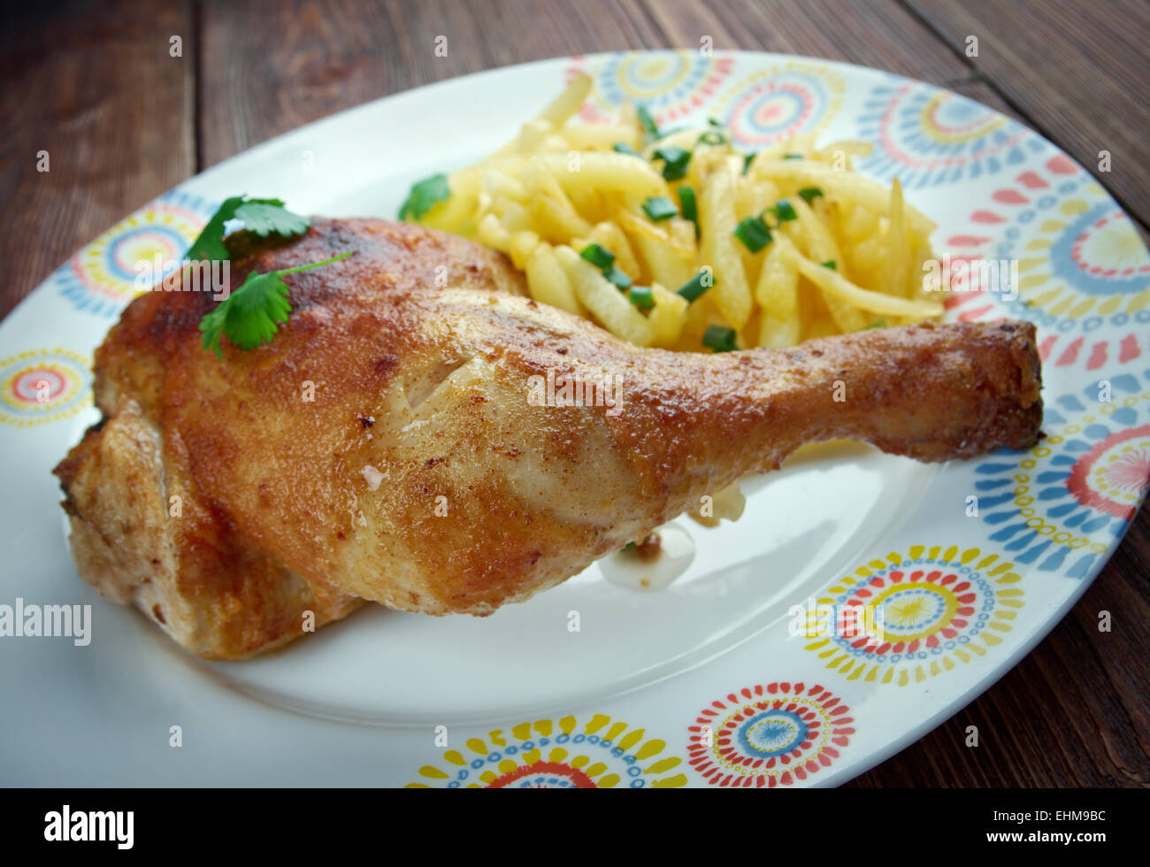 Kip ha incontrato frieten - piatto tradizionale in Belgio il pollo fritto con patate fritte Foto Stock