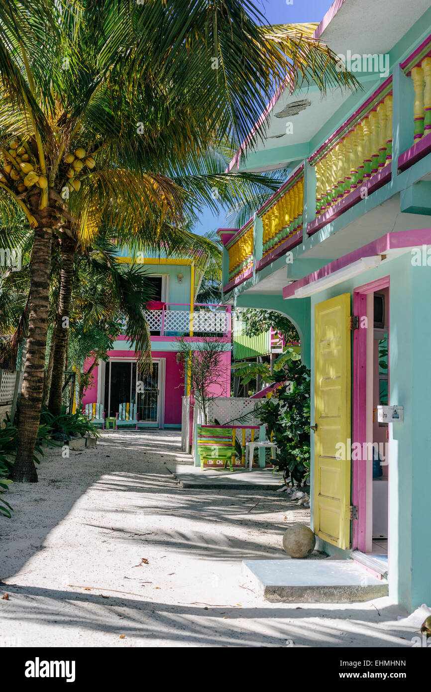 Spiaggia a piedi nudi, Caye Caulker, Belize Foto Stock