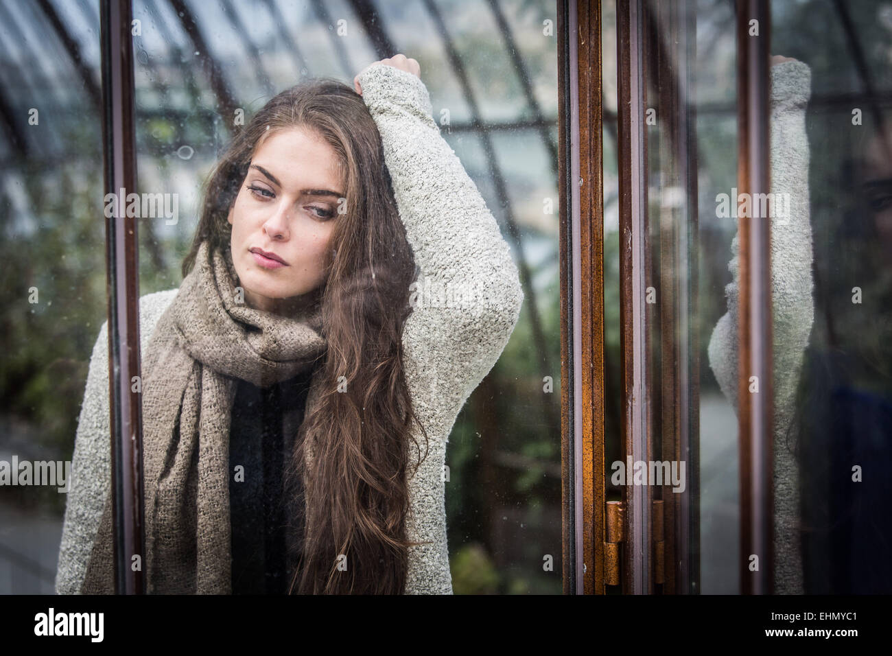 Donna triste. Foto Stock