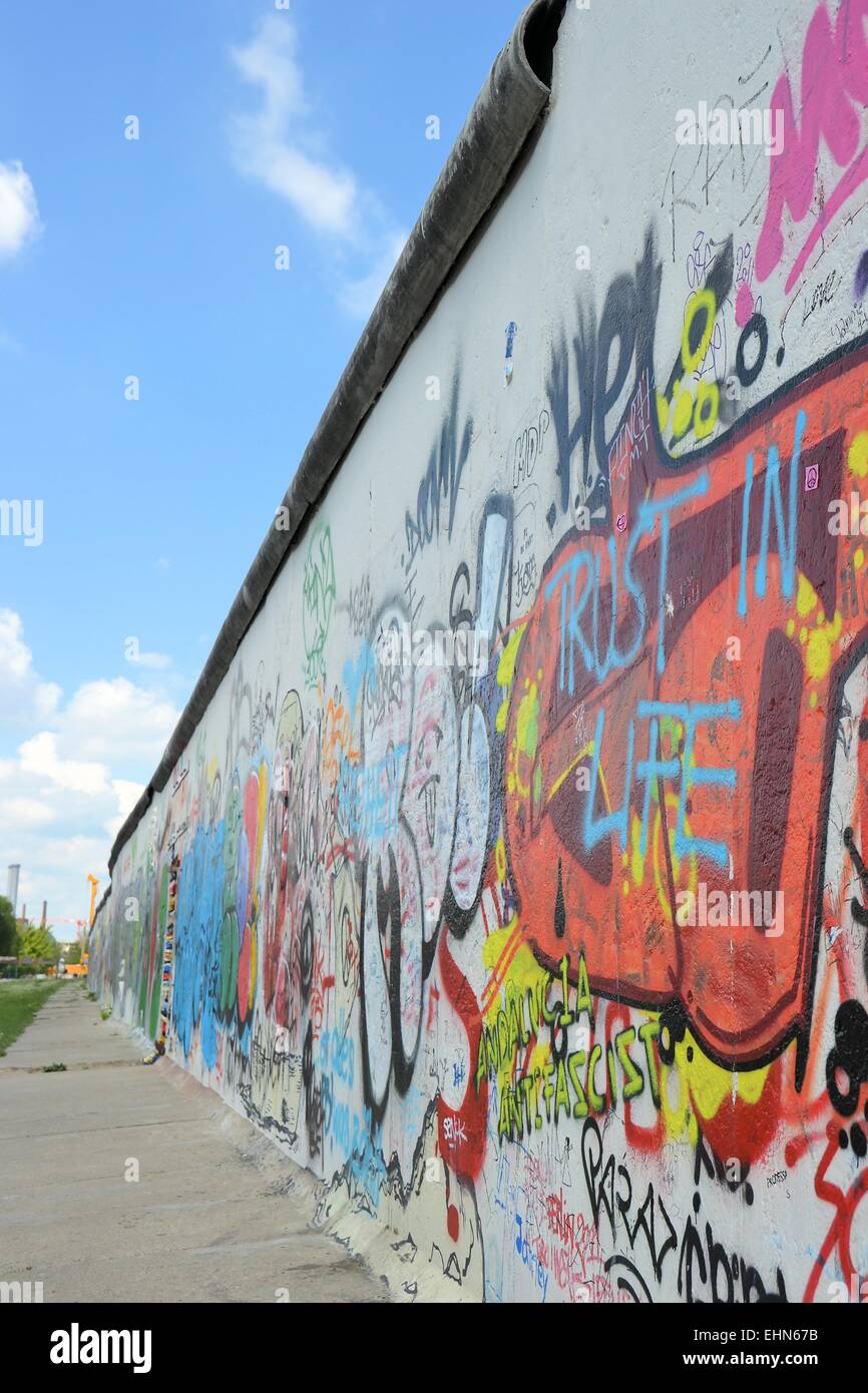 La East Side Gallery del muro di Berlino Foto Stock