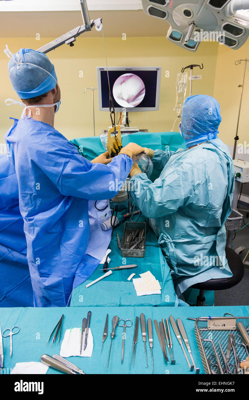 Artroscopica chirurgia del polso, Jouvenet clinic, Paris, Francia. Foto Stock