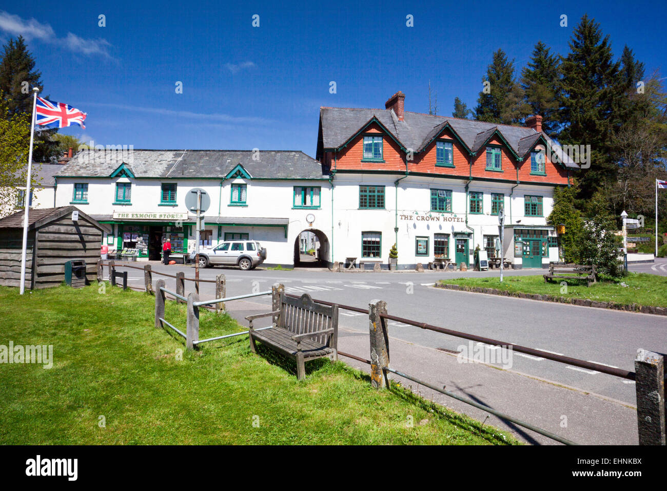 Il Crown Hotel nel villaggio Exford su Exmoor, Somerset, Inghilterra, Regno Unito Foto Stock