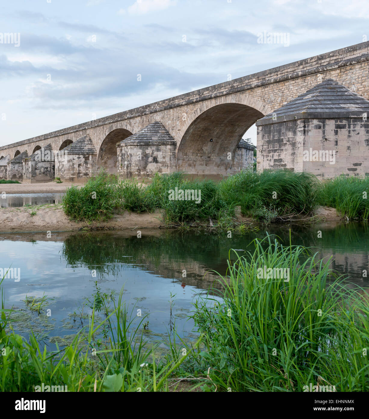 Ponte romano di Pouilly lez Gien in Francia. Foto Stock