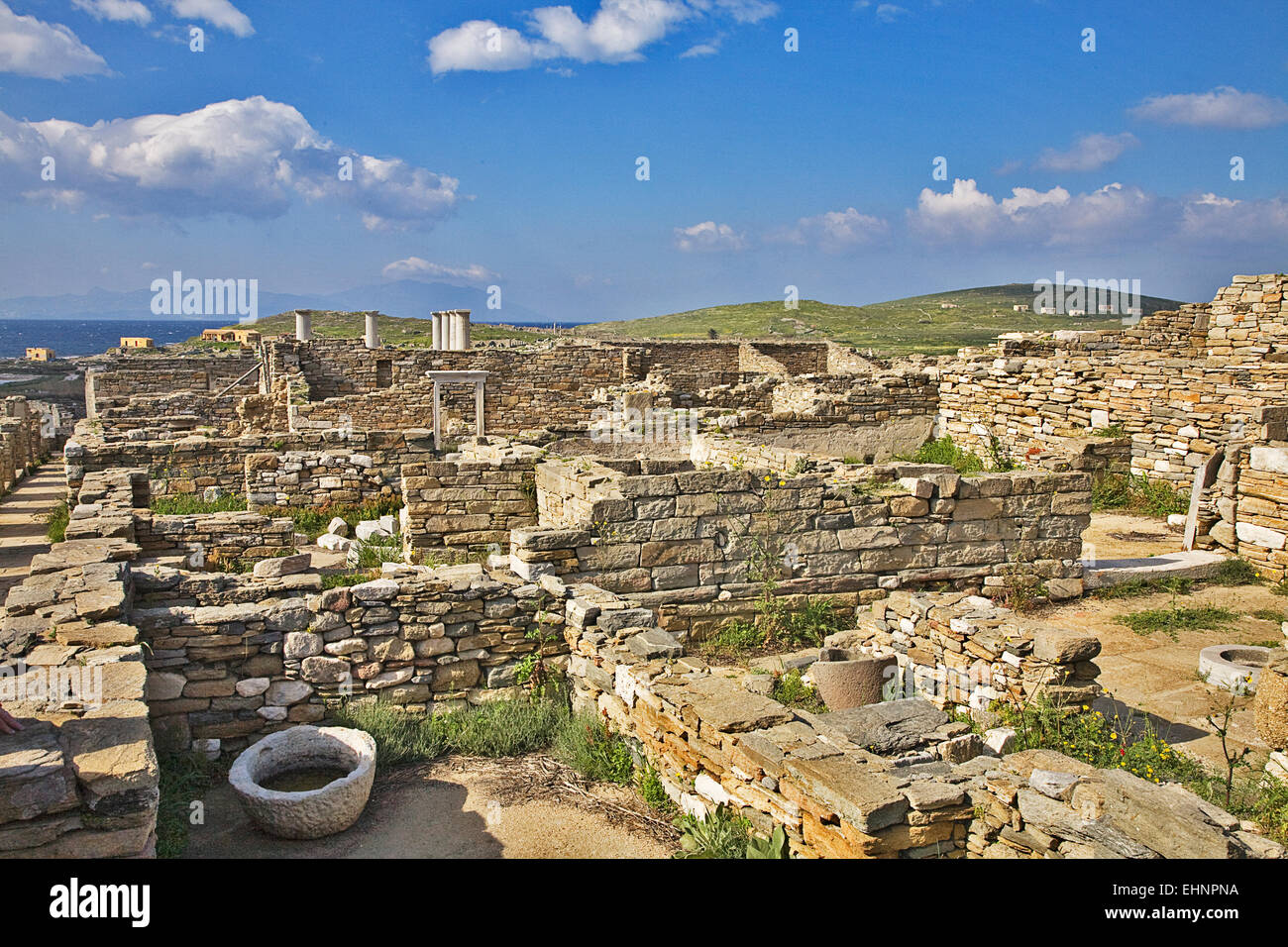 L'isola di Delos vicino a Mykonos è sempre un isola sacra. L'isola è considerato il mitologico, luogo di nascita di Apollo. Foto Stock