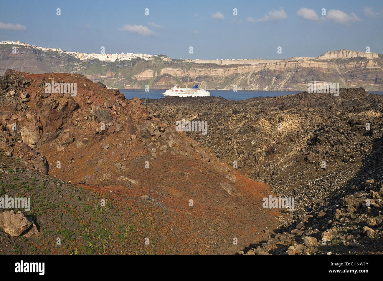 L'isola greca di Santorini è formata da una caldera che è ciò che resta di un antico volocano. Foto Stock