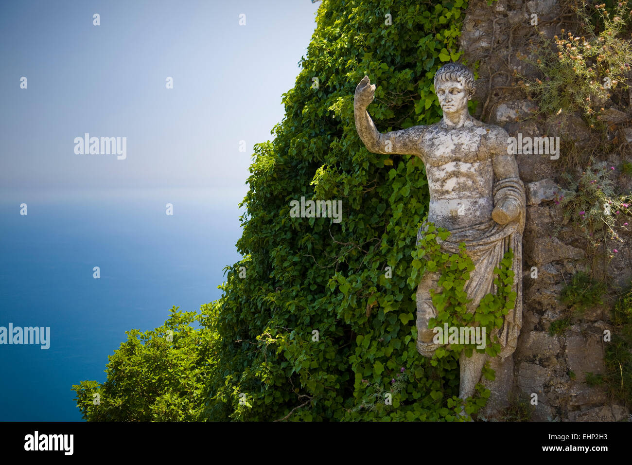 Statua in cima del Monte Solaro, Capri, Baia di Napoli, Italia Foto Stock