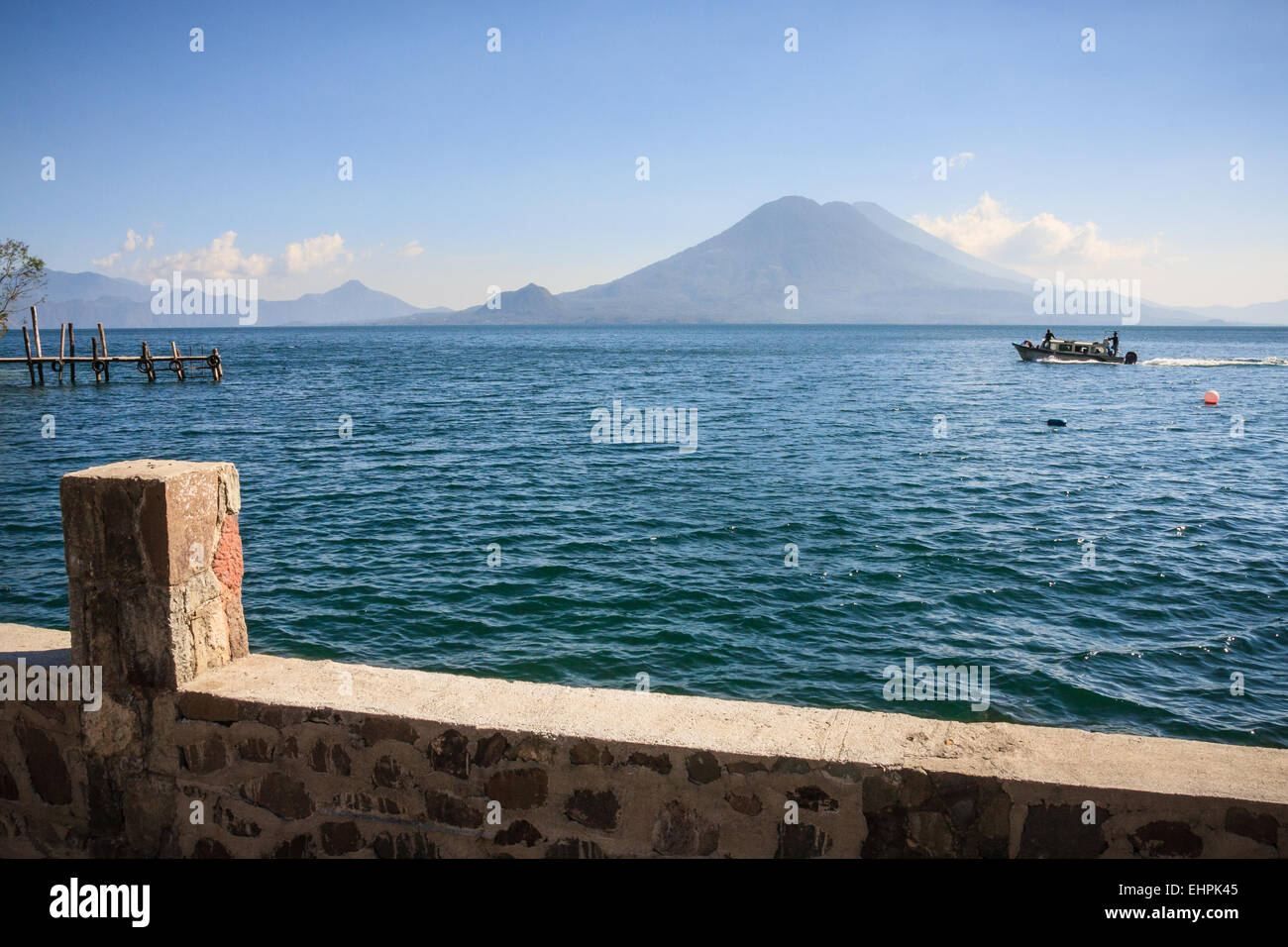 Lago Atitlan in Guatamala Foto Stock