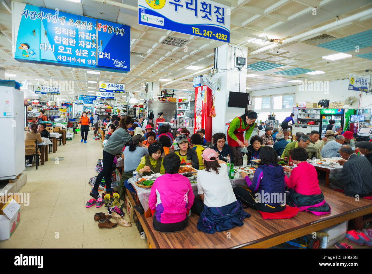 Asia, Repubblica di Corea, Corea del Sud, Busan, Jagalchi mercato ristorante di pesce Foto Stock