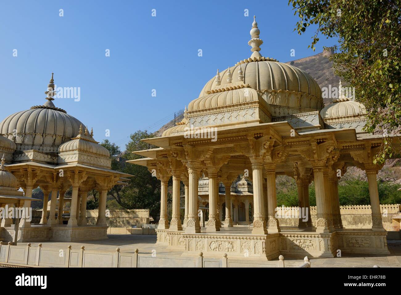 India Rajasthan, Jaipur, Gaitor cenotafio eretto nel luogo di cremazione dei maharajas Foto Stock