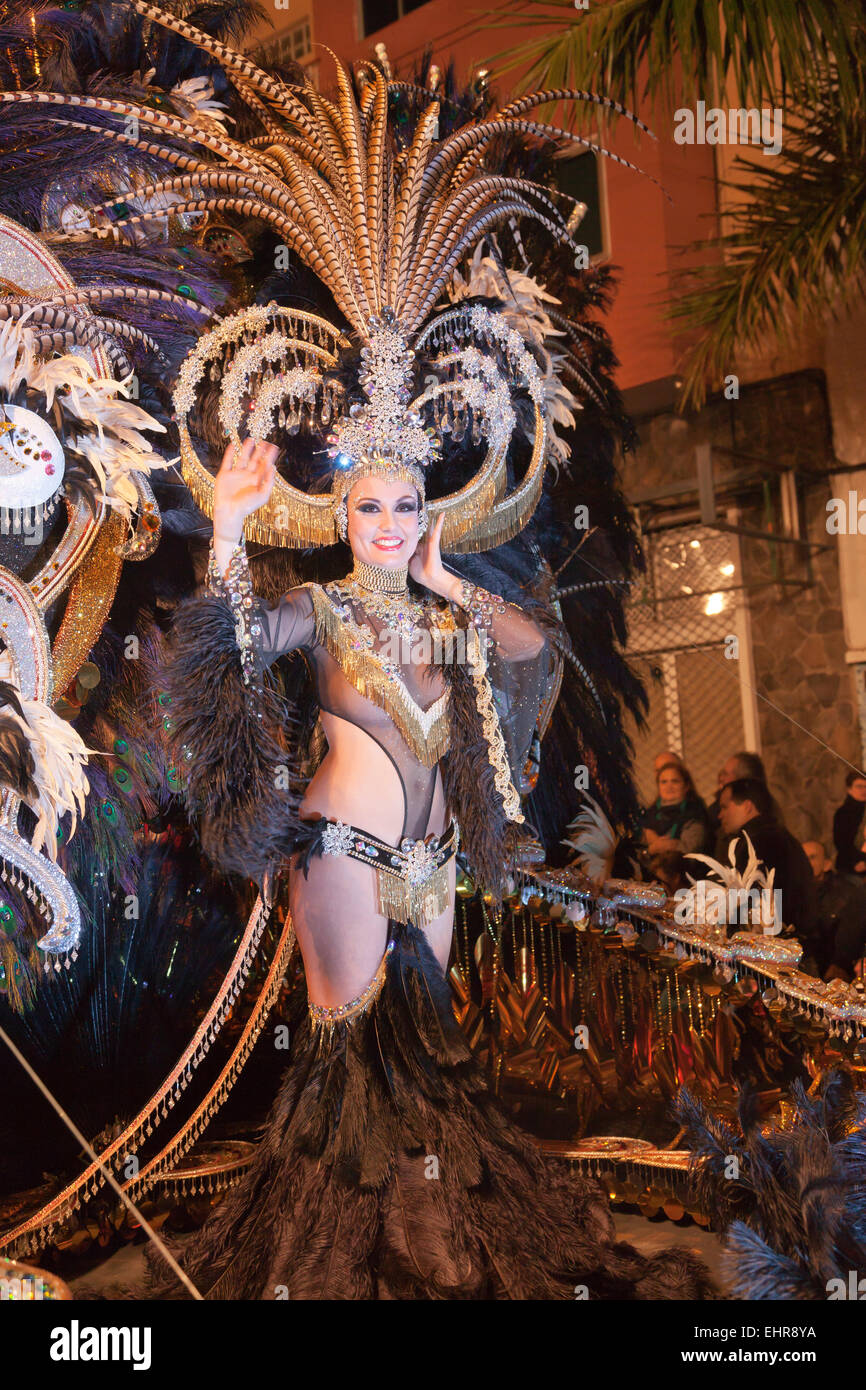 Fantasiosa costume di carnevale di Santa Cruz de Tenerife, Tenerife, Isole Canarie, Spagna Foto Stock